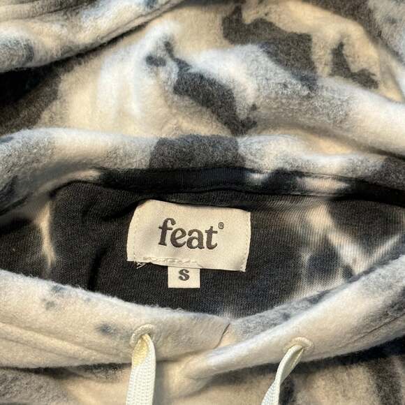 feat - Picture 8 of 9